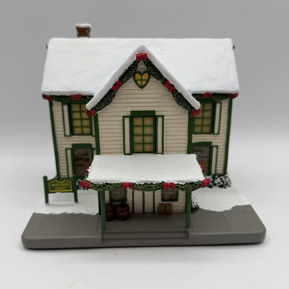 Vintage John Deere Creek Hawthorne Village Light Up Home Town Market 2004 Deer